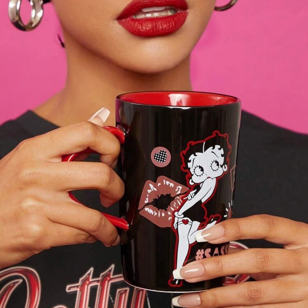 Betty Boop x Cartoon Characters And Lip Printed 400ml Ceramic Mug, Gifts